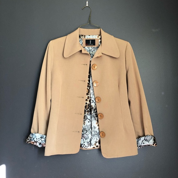 Made in France Silk Lined Blazer - Picture 2 of 8